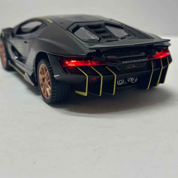 1:24 Lamborghini Centenario Diecast With Headlight & Taillight LED Black - Picture 5 of 9